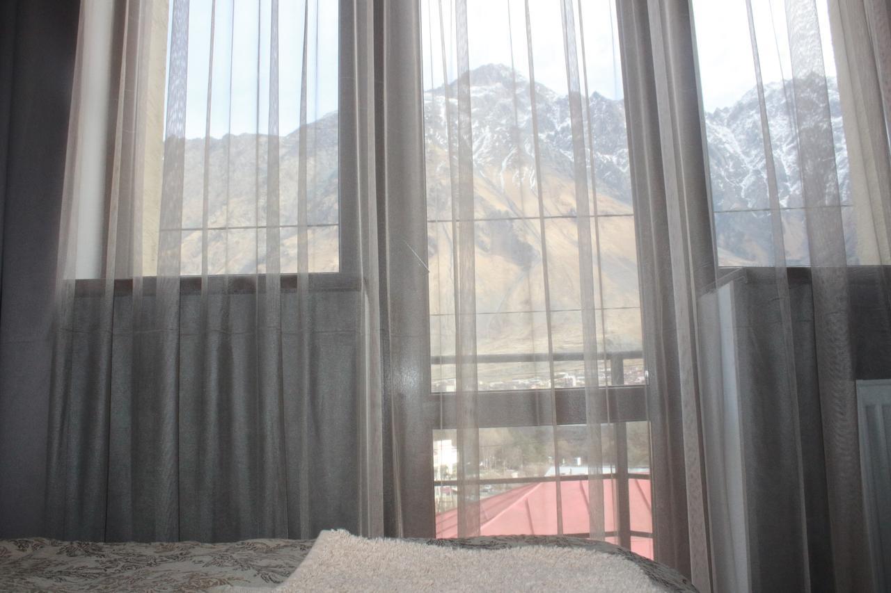 Hotel Gergeti Kazbegi Exteriör bild